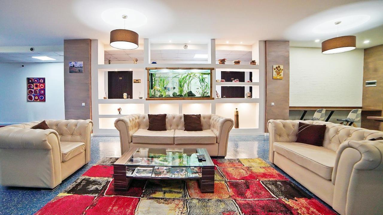 Mardi Plaza Hotel Batumi Ngoại thất bức ảnh