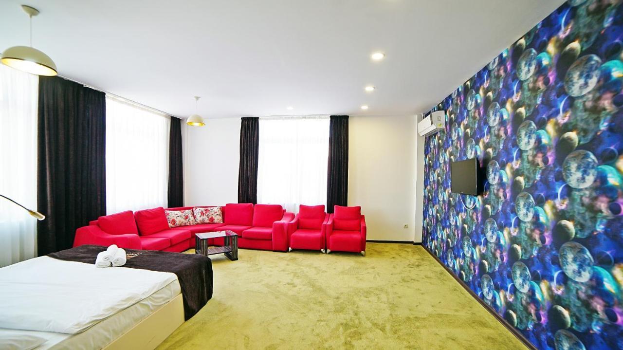 Mardi Plaza Hotel Batumi Ngoại thất bức ảnh