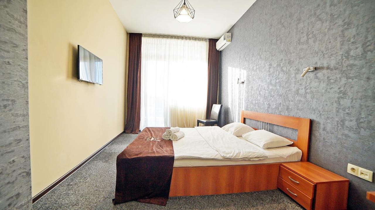 Mardi Plaza Hotel Batumi Ngoại thất bức ảnh