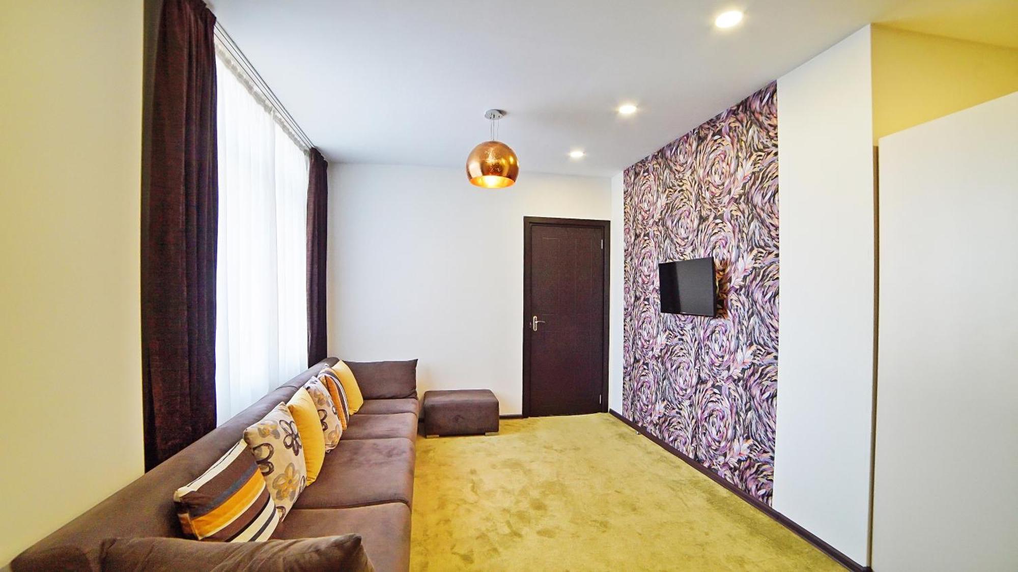Mardi Plaza Hotel Batumi Ngoại thất bức ảnh