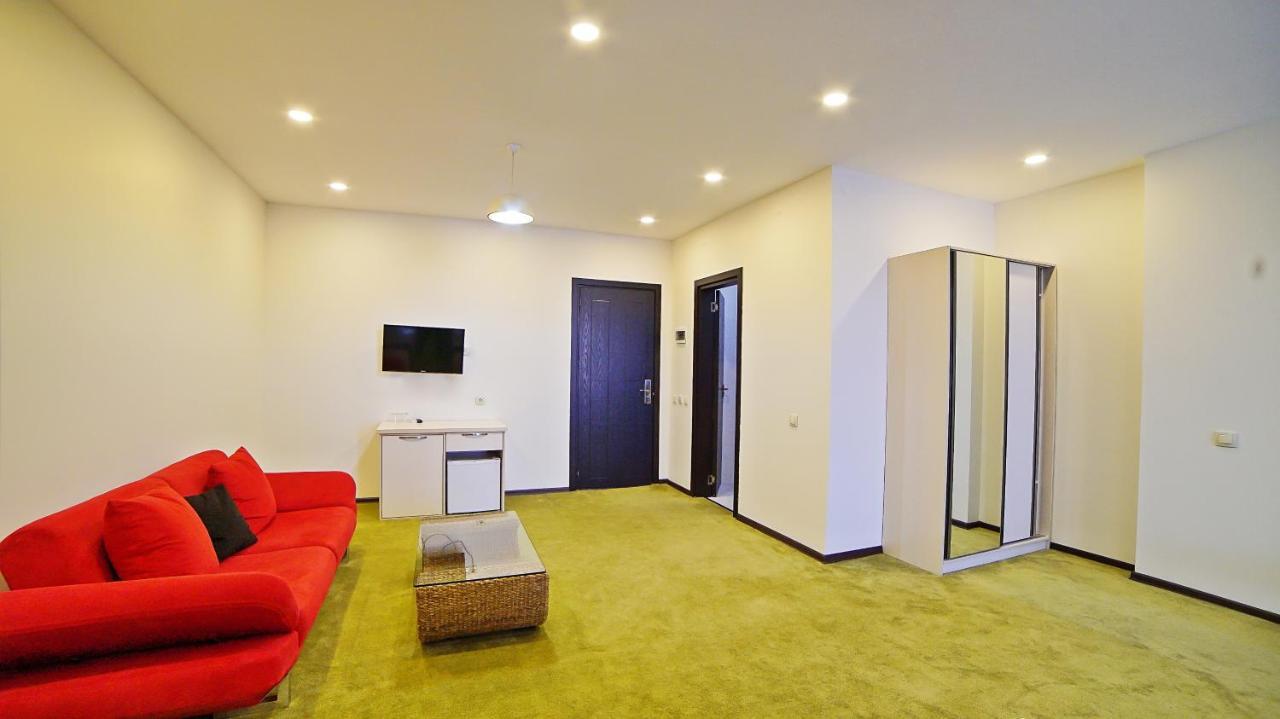 Mardi Plaza Hotel Batumi Ngoại thất bức ảnh