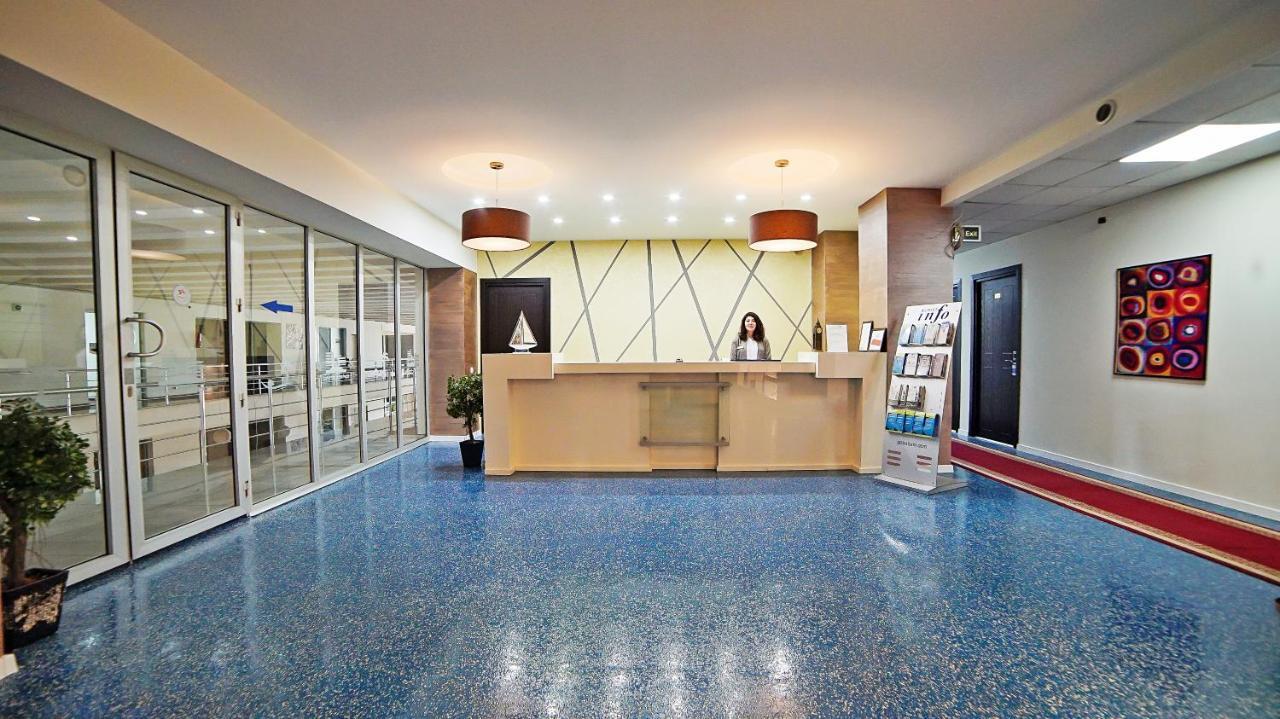 Mardi Plaza Hotel Batumi Ngoại thất bức ảnh